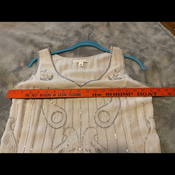 HOST PICK 🍒 Beads, sequins, Banana Republic silk - Picture 4 of 4